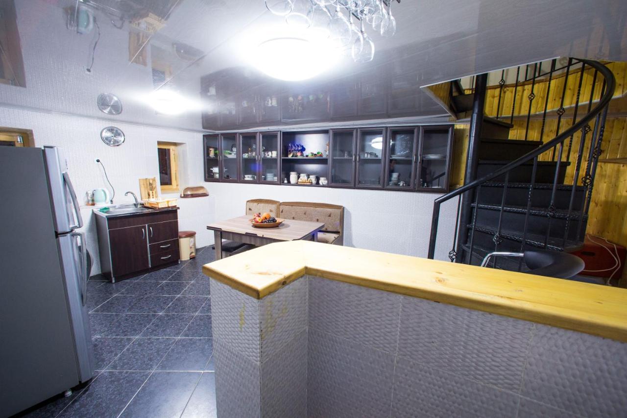Nikas Apartment Tbilisi Exterior foto